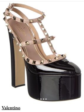 Valentino Rockstud 155 Patent Platform Pump Size 39.5/ US 9.5